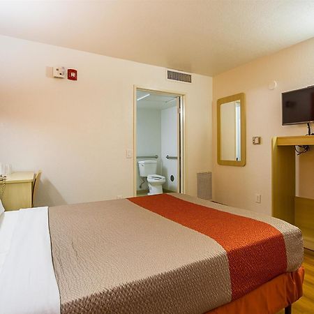 Motel 6 Mesa North Dış mekan fotoğraf