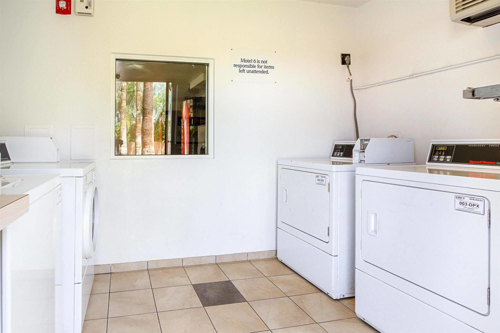 Motel 6 Mesa North Dış mekan fotoğraf