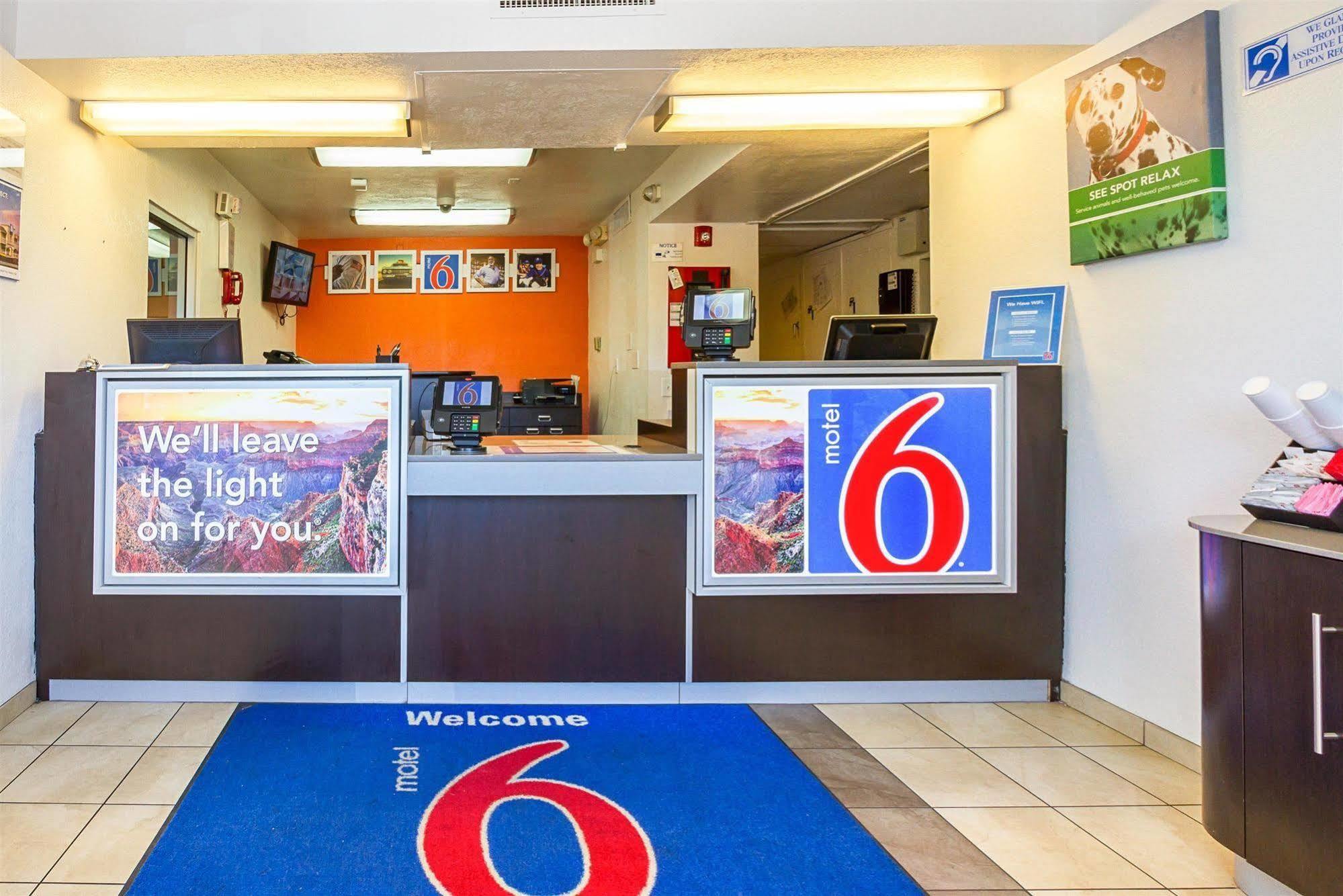 Motel 6 Mesa North Dış mekan fotoğraf