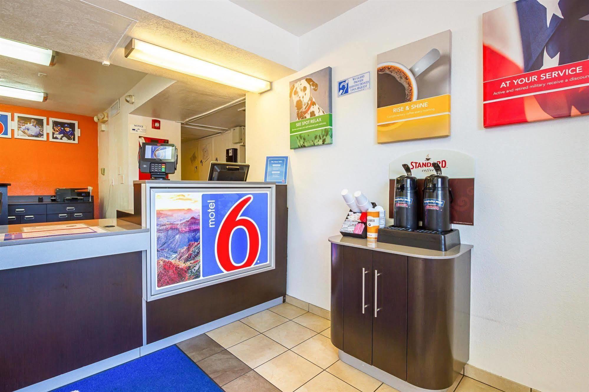 Motel 6 Mesa North Dış mekan fotoğraf